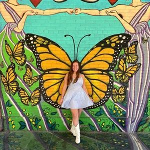 Meet your Posher, Kayla